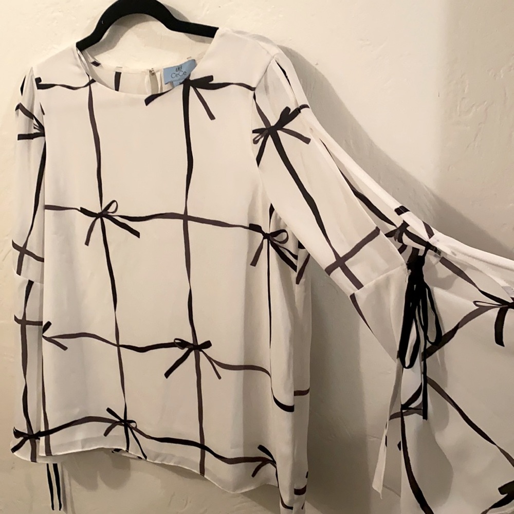 🛑SOLD🛑 CeCe blouse